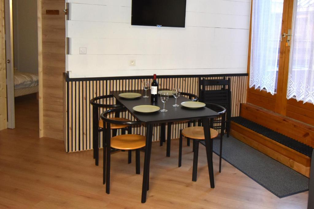VAUJANYLOCATIONS - Cochette 1 appartement 14 bis - 2