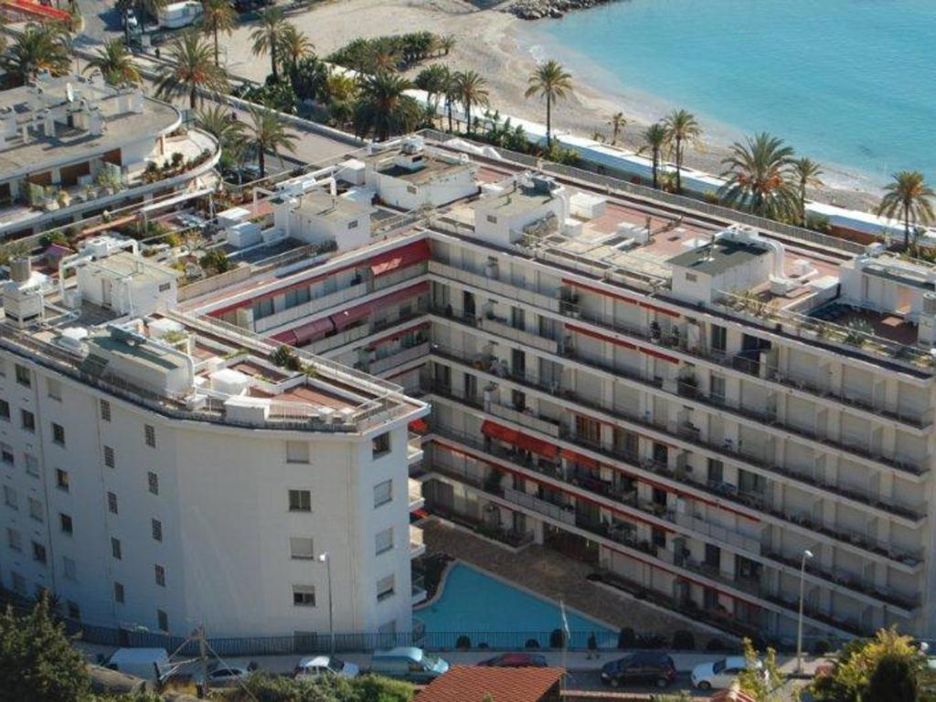Menton: Charmant 3P avec Terrasse, Parking, Proche Plages et Centre - FR-1-196-230 - 2