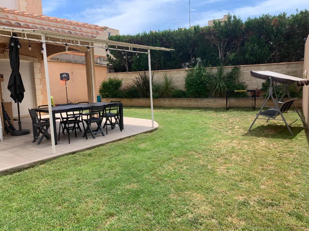 Villa climatisée de l'Etang de THAU avec piscine - 2