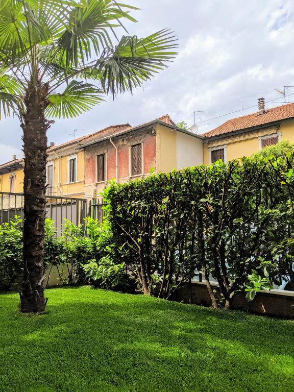 Monza Apartments - 1
