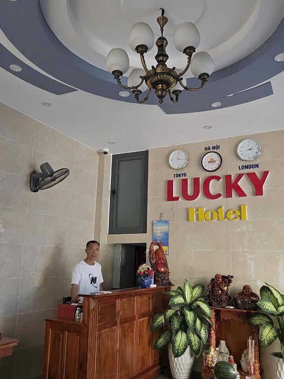 LUCKY HOTEL