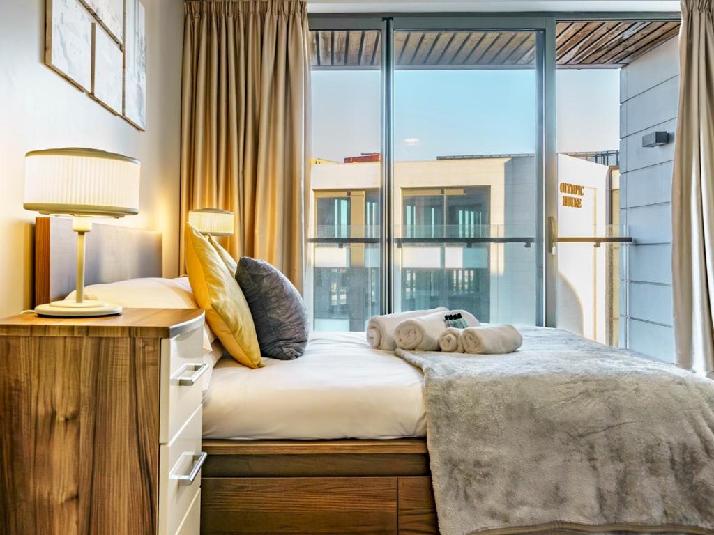 Pass the Keys Fabulous 2BR w Views Titanic Qtr City Centre, Belfast