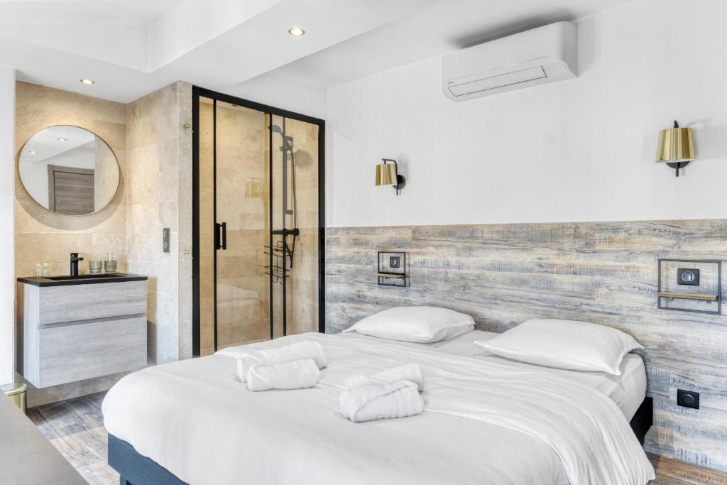 2 Chambre L - Ascenseur - Proche palais - Calme - 5