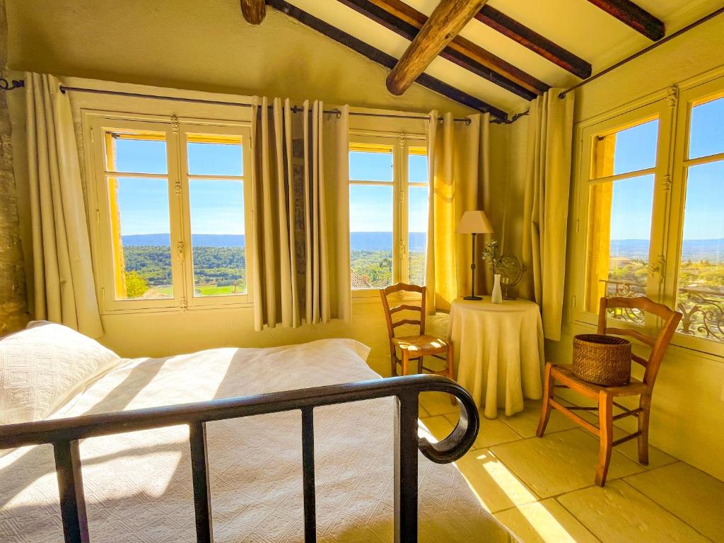 Maison de charme au coeur du village de Gordes - 2