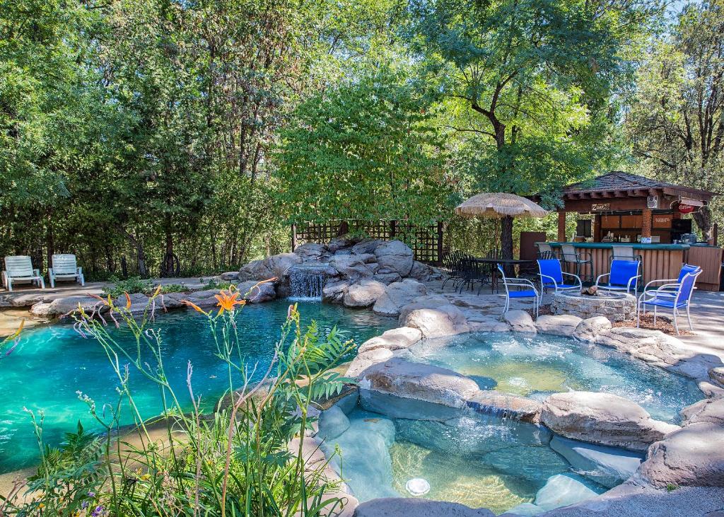 Lazy Z Resort photo