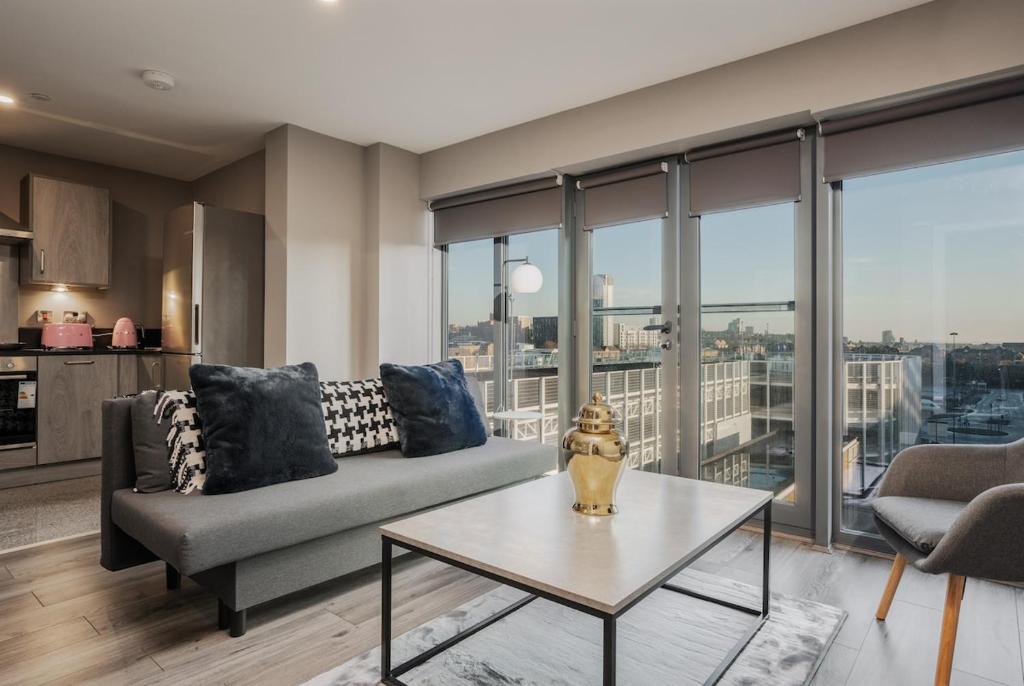 Dockside Escape By Royal Albert Dock, Liverpool