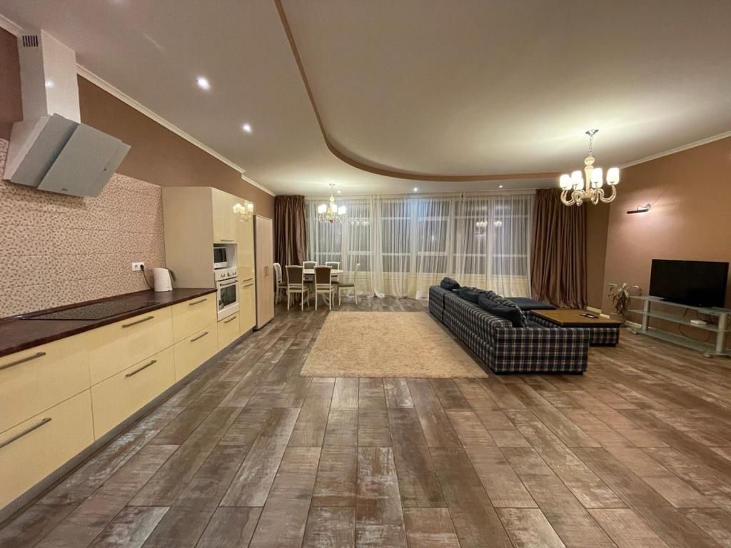 Apartment on Klovsky Uzviz, Kyjev