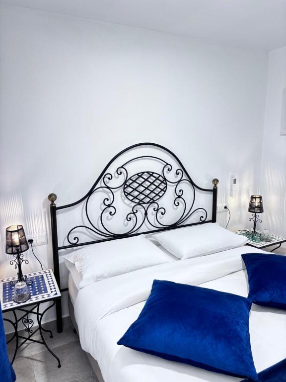 Shanti’s Andalusian Rooms - 2
