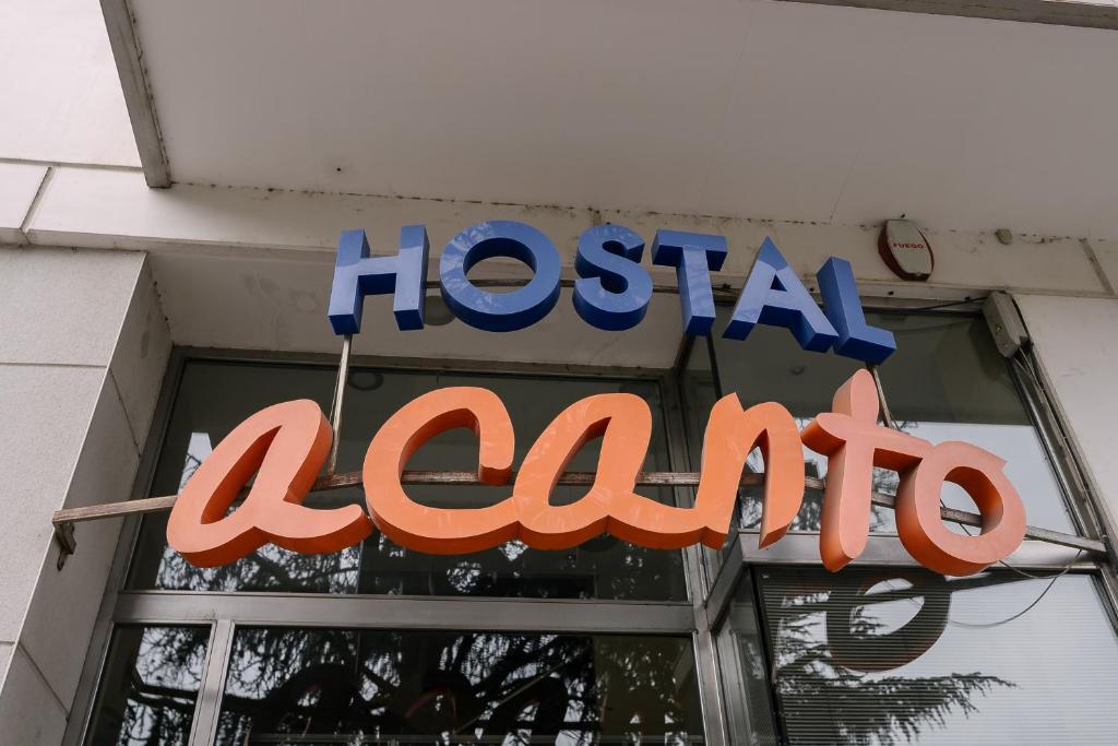 Hostal Acanto - 2