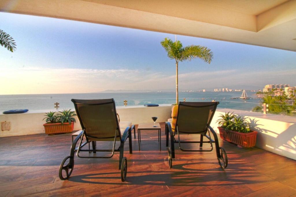 Modern Beachfront - Casa Caballito del Mar - 3
