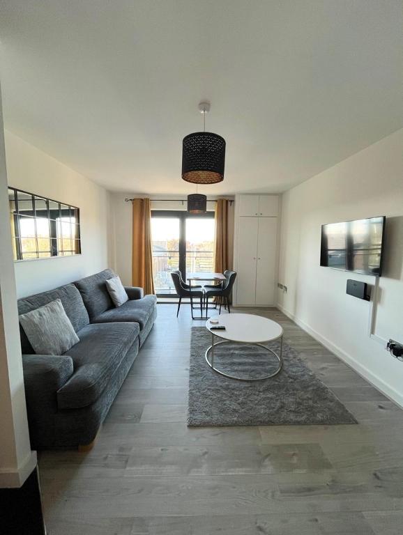 Home From Home Let, Stifford