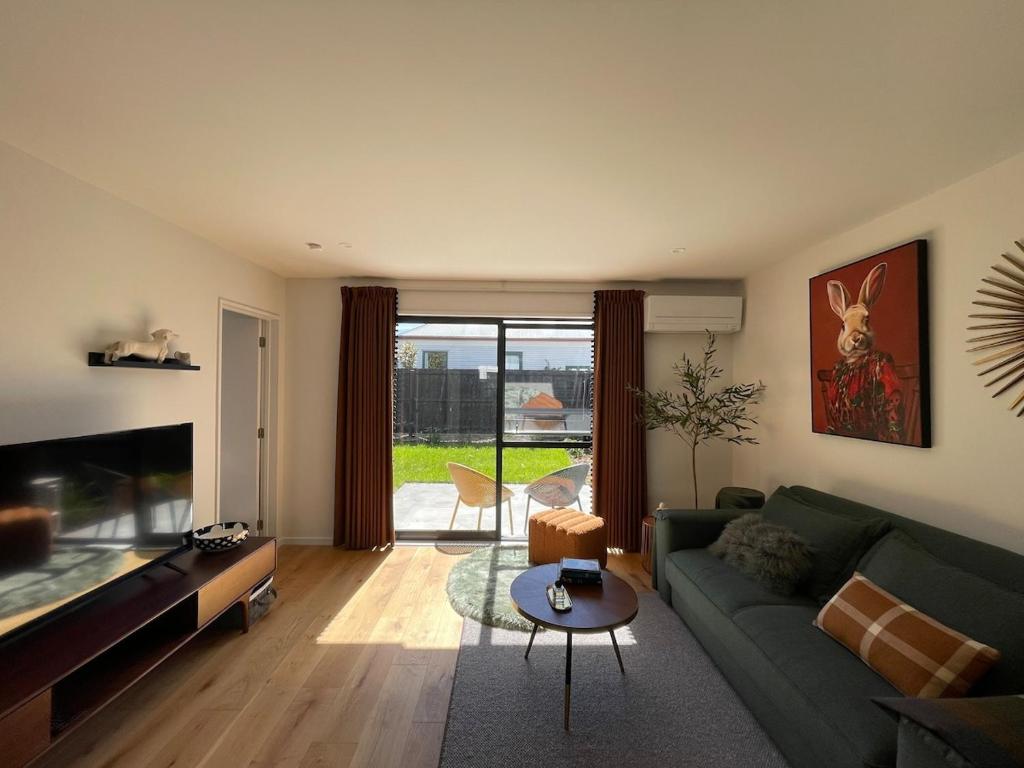 The Gilded Cross - Luxury CBD 3 Bedrooms, Christchurch