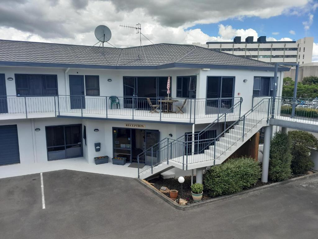 Balcony/terrace, Abode Motel in Palmerston North