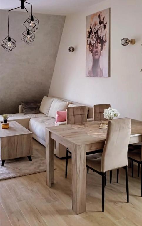 S S Apartman - 2
