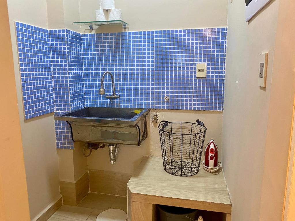 Apartamento RR Agradable y Moderno c 2 dormitorios y estacionamiento interno techado - 3