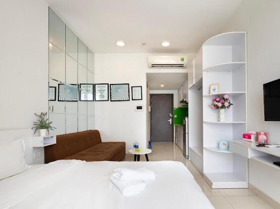 Stuning Rivergate, Ho Či Minovo Město