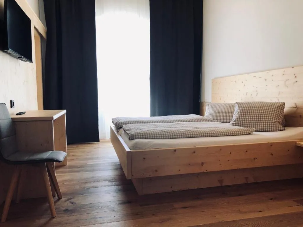 Landgasthof König, hotell sihtkohas Griffen