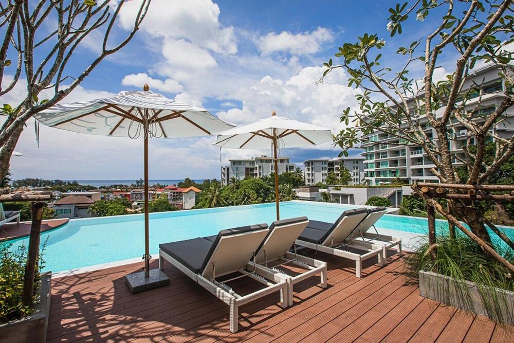 Karon rooftop pool condo, Ban Karon