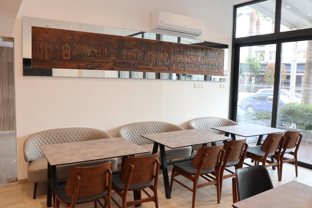 Sunflower Hotel Apartments — Restaurant & bars in Larnaca, Larnaca Region