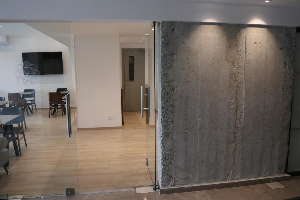 Sunflower Hotel Apartments — Hotel building in Larnaca, Larnaca Region