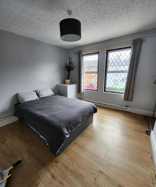 Double room with shared facilities, Hitchin