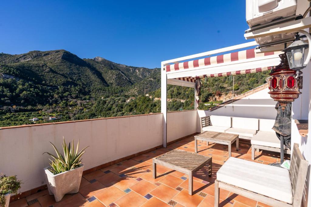 El Cerezal - Mountain refuge with amazing nature views near Marbella, Ojén