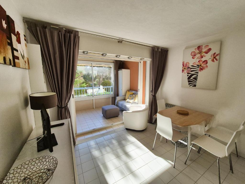 150 m plage, domaine privé avec piscine - 4