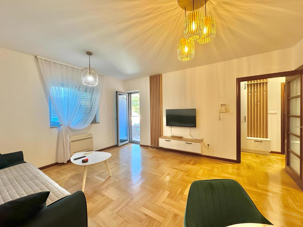 Comfort Family Apartment Eva - 2