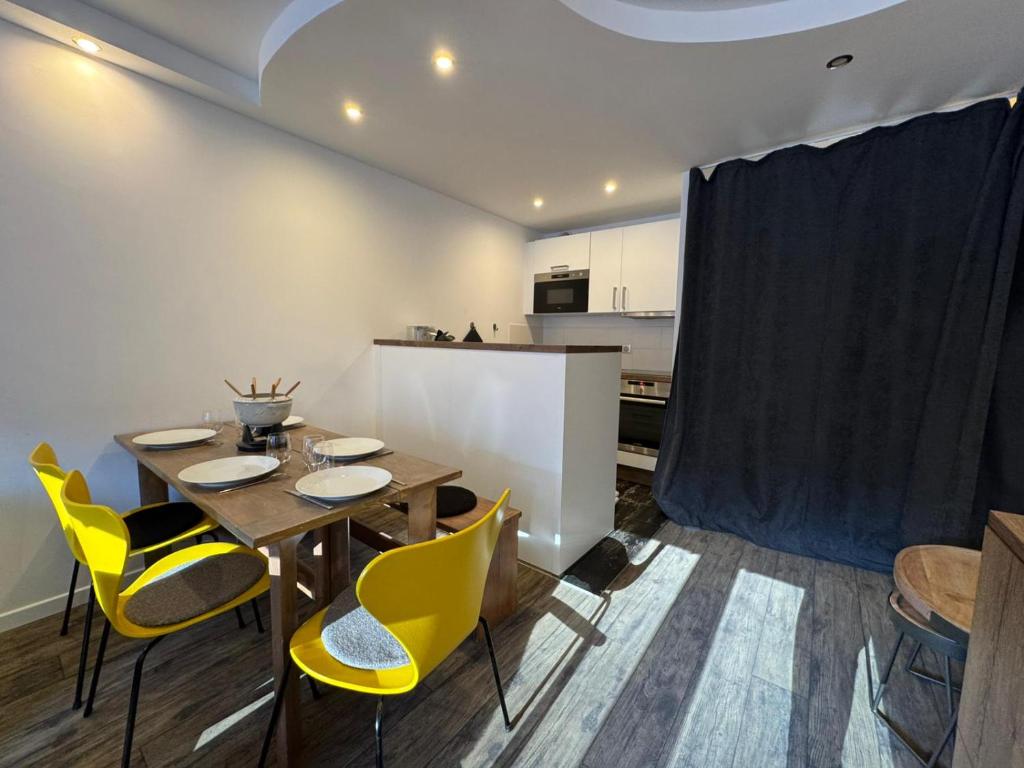 PLA 1'34 - SUPERBE Appt 4-6pers traversant - Avec garage - 5