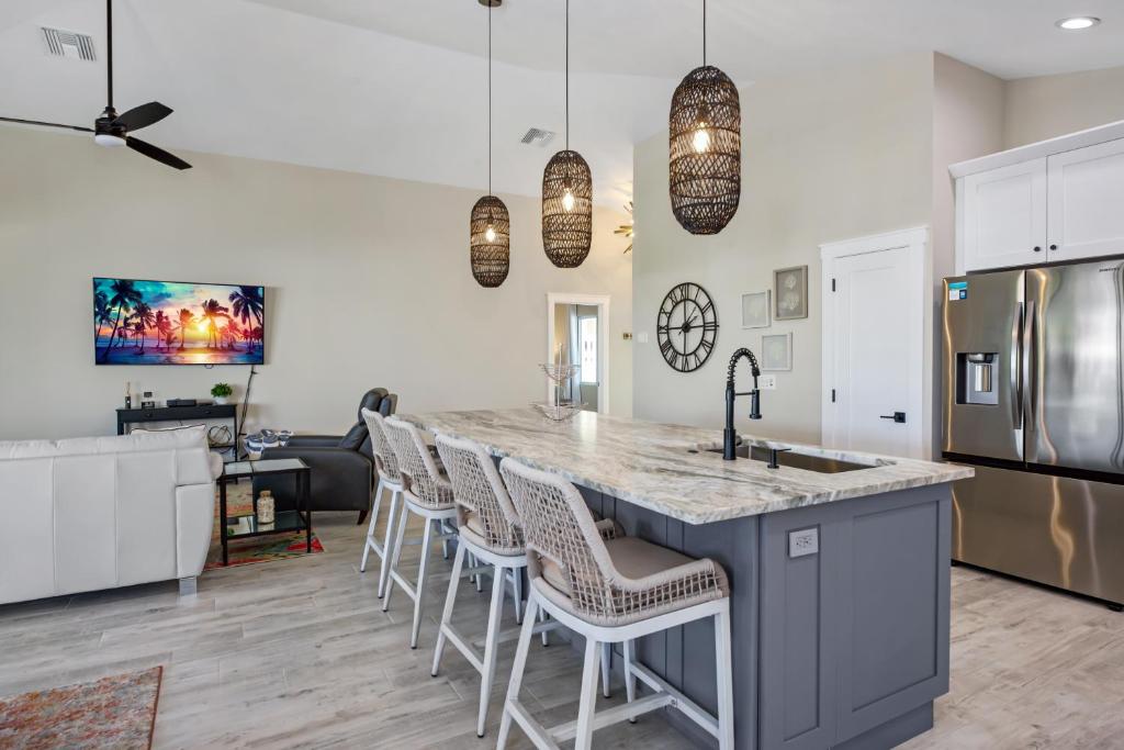 Harborside on Palermo by Sun Palace Vacations, Fort Myers Beach