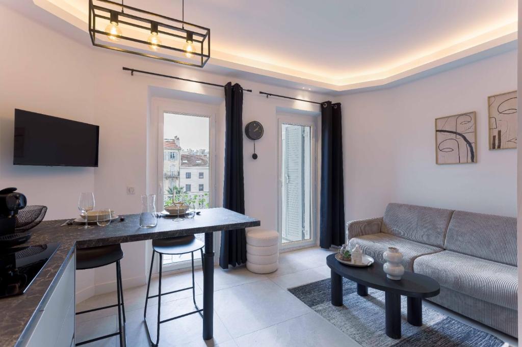 Studio Charlie - Bd de Lorraine, Cannes