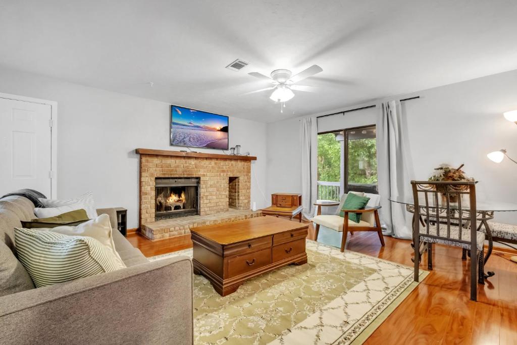 A Touch of Serenity, Tallahassee