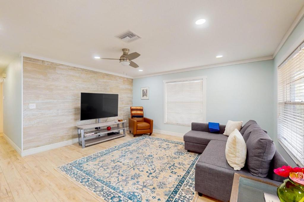 Tranquil Days, Bradenton