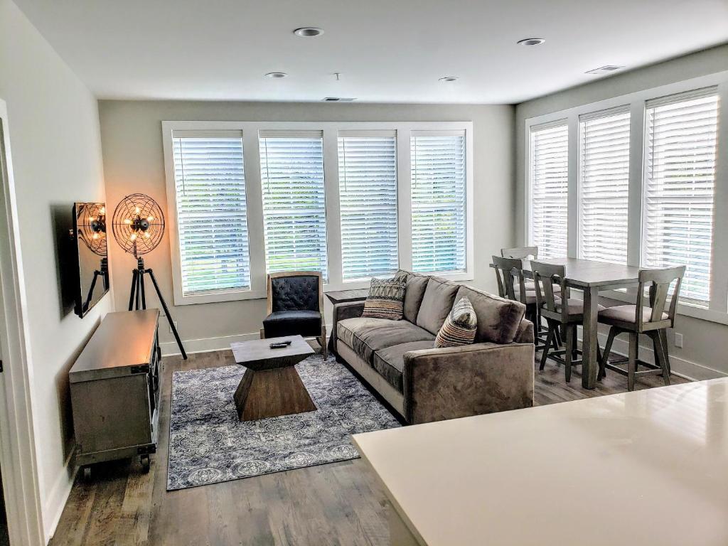 Edison 210, Nashville