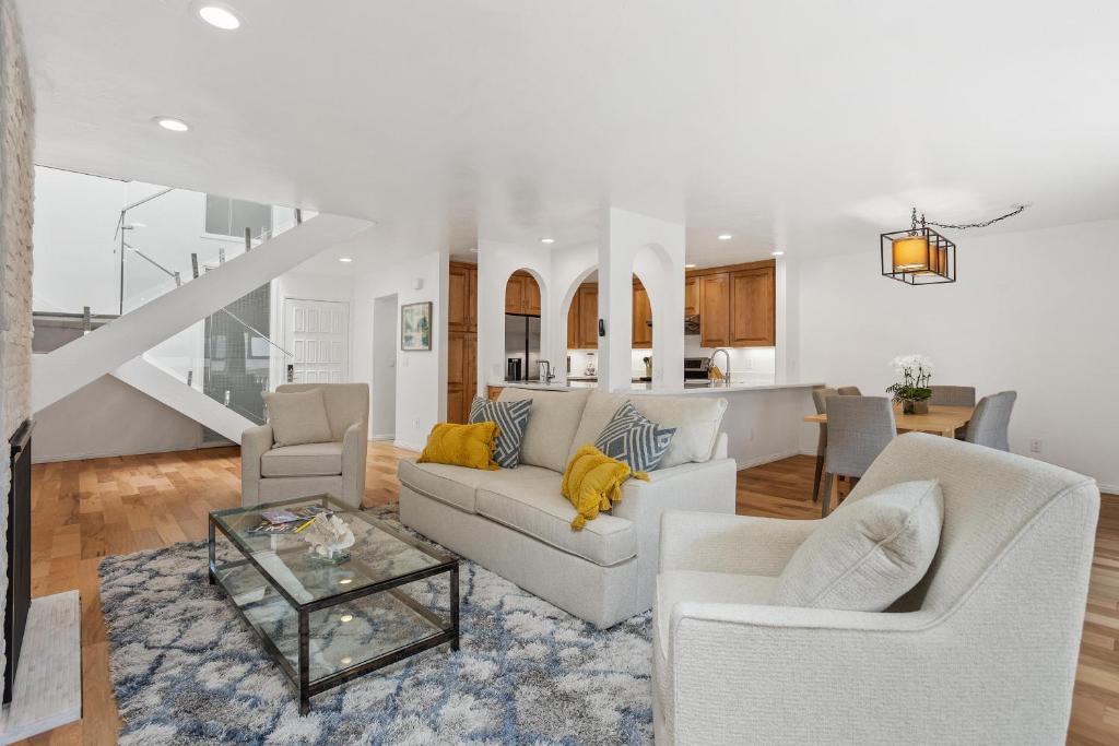 Shore O'Clock - SBTC149, Solana Beach