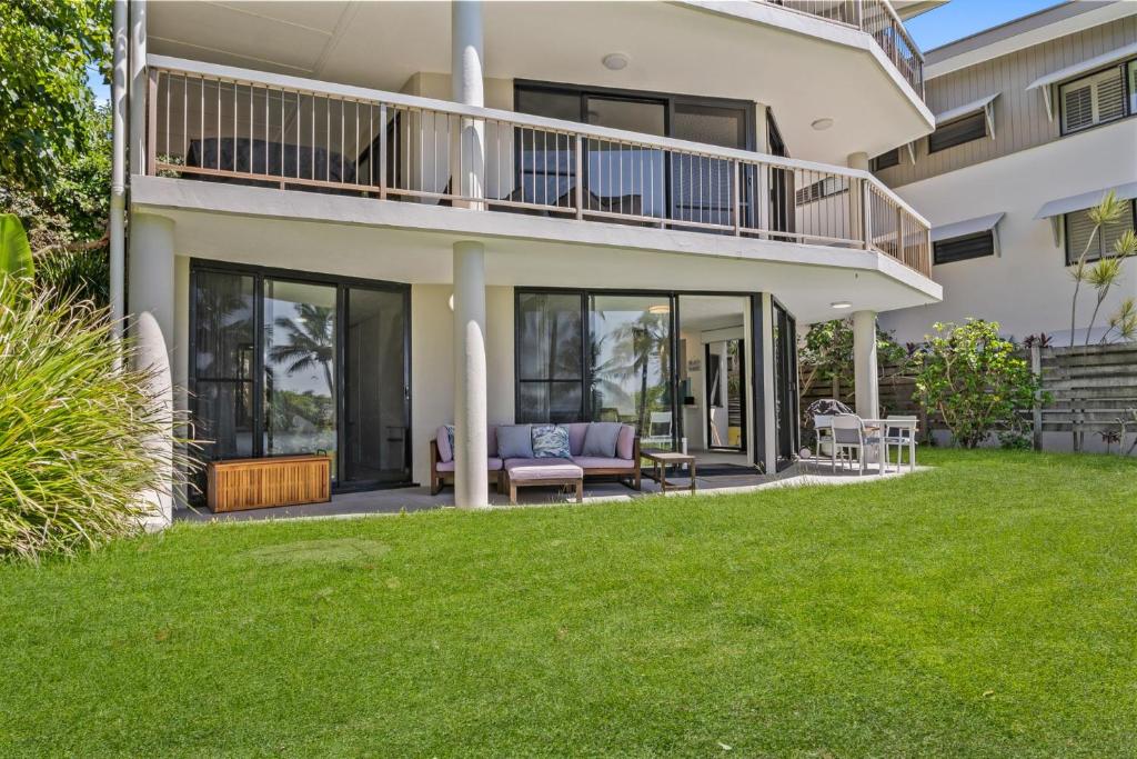 Mooloomba Four by Discover Stradbroke, Point Lookout