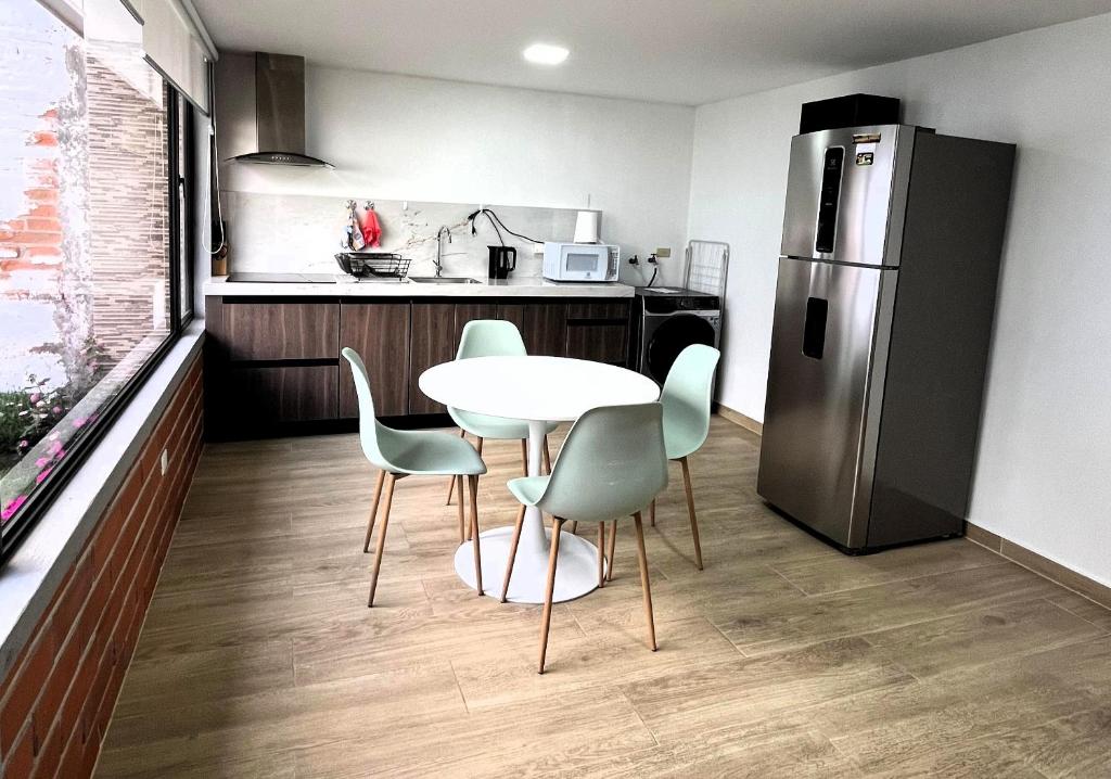 Departamento con Jardin y Parqueadero Ubicacion TOP - 2