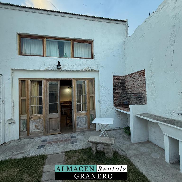 El Almacen Rentals - 2
