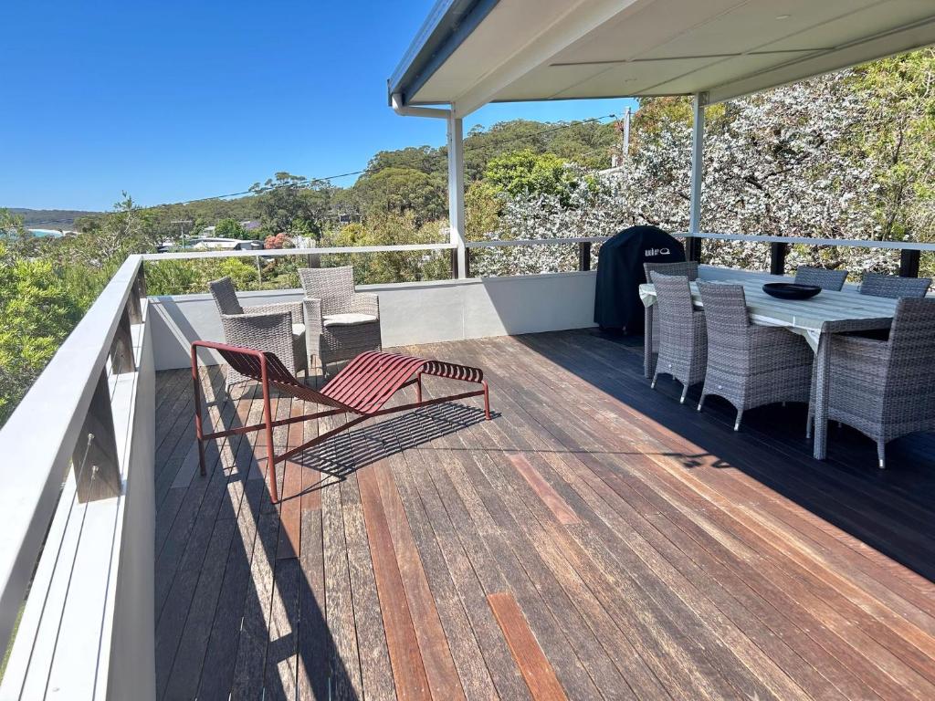 Unwind at Hyams Beach, Hyams Beach