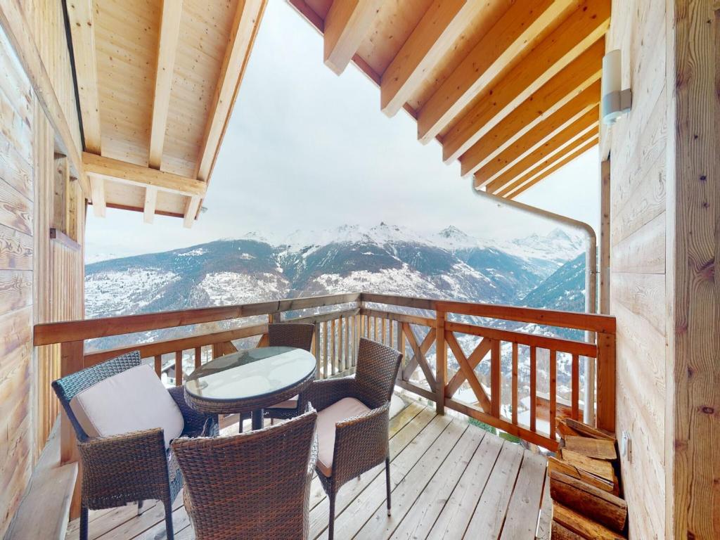 Lush chalet in Heremence with sauna - 5