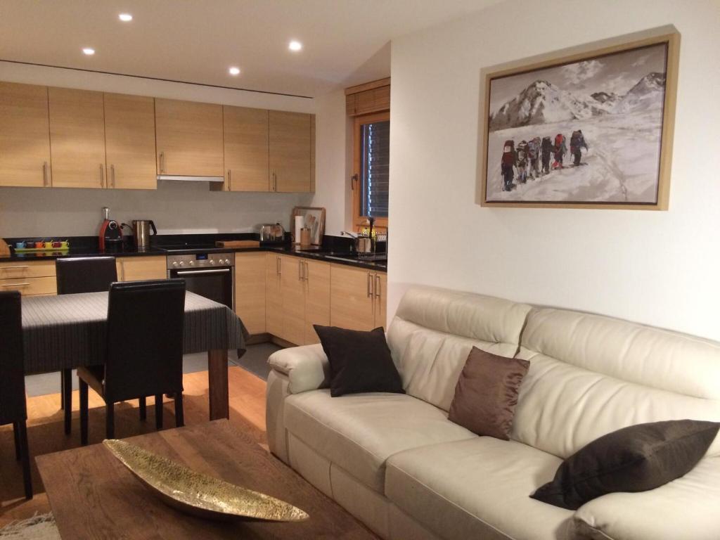 Lovely apartment with mountain views - 1