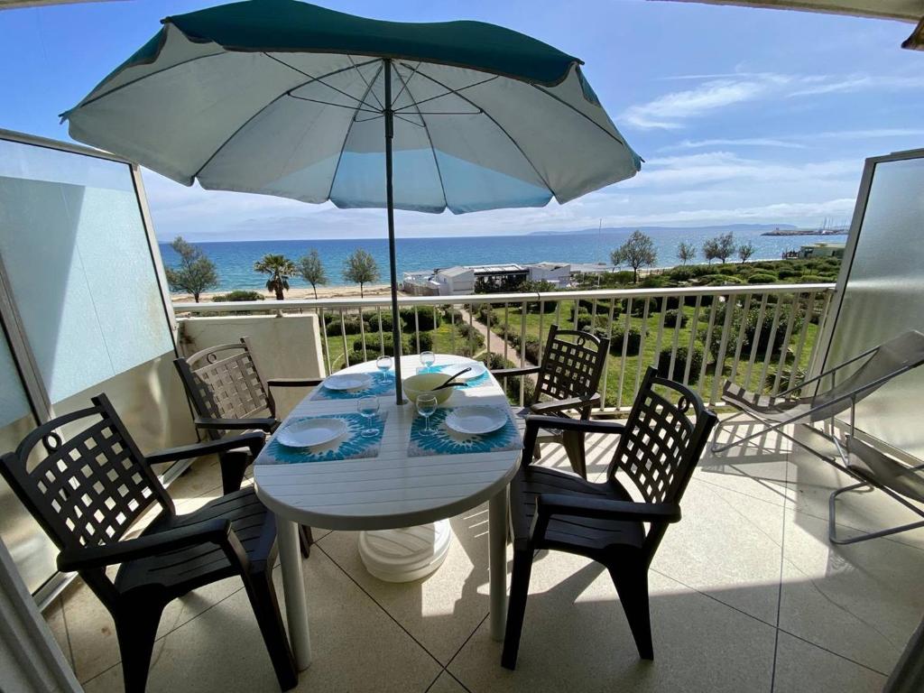 Appartement au Lavandou avec terrasse vue mer et parking - FR-1-816-17 - 2