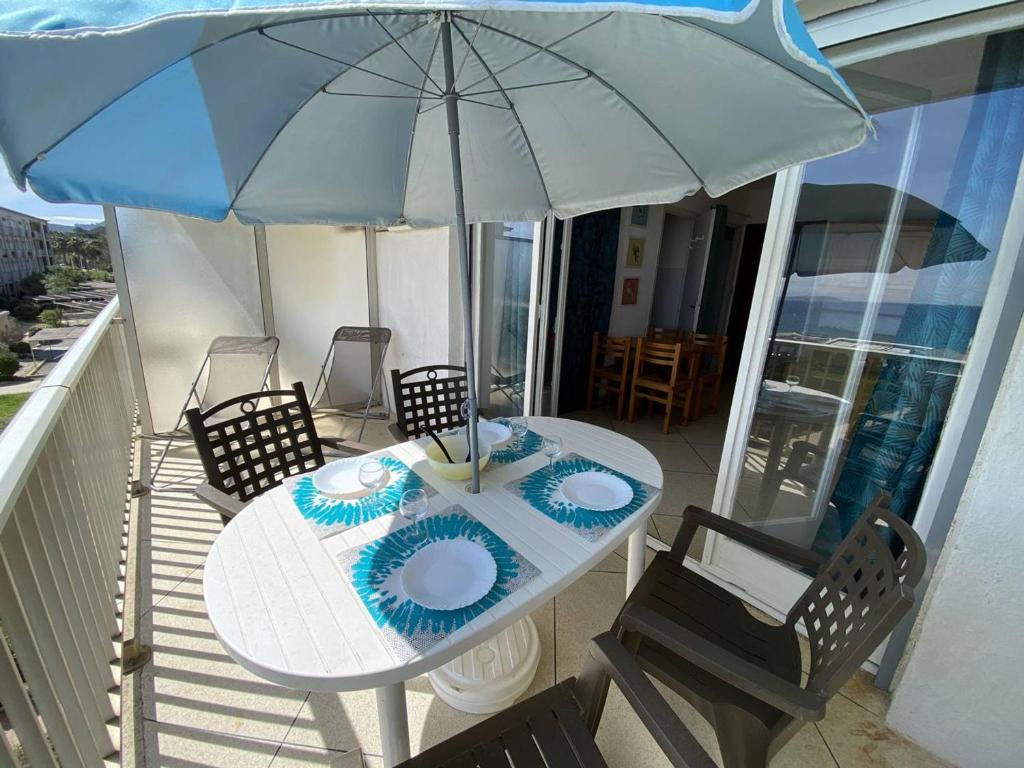 Appartement au Lavandou avec terrasse vue mer et parking - FR-1-816-17 - 3