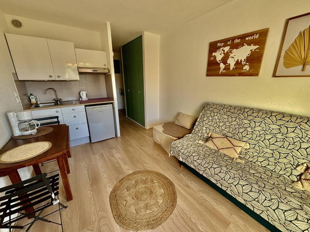 Studio avec terrasse - Accès plage - FR-1-816-22 - 3