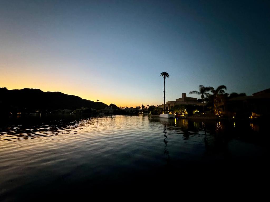 The Lake Place, La Quinta