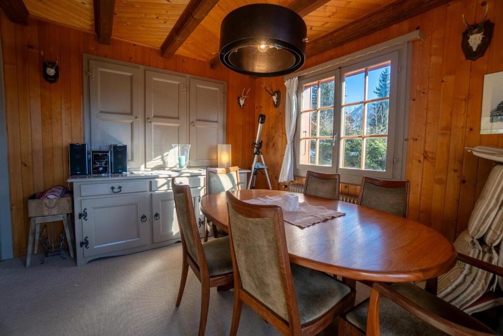 Chalet for 6 people ideally located in Gryon - 3