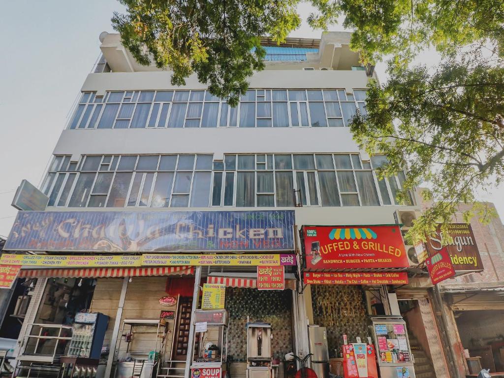 スーパー ホテル O ザ シャグン レジデンシー (Super Hotel O The Shagun Residency) エントランス