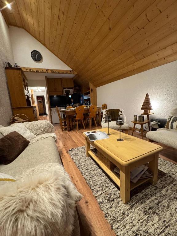 Appartement Alpe Huez 6 à 8 personnes centre station proche pistes - 1