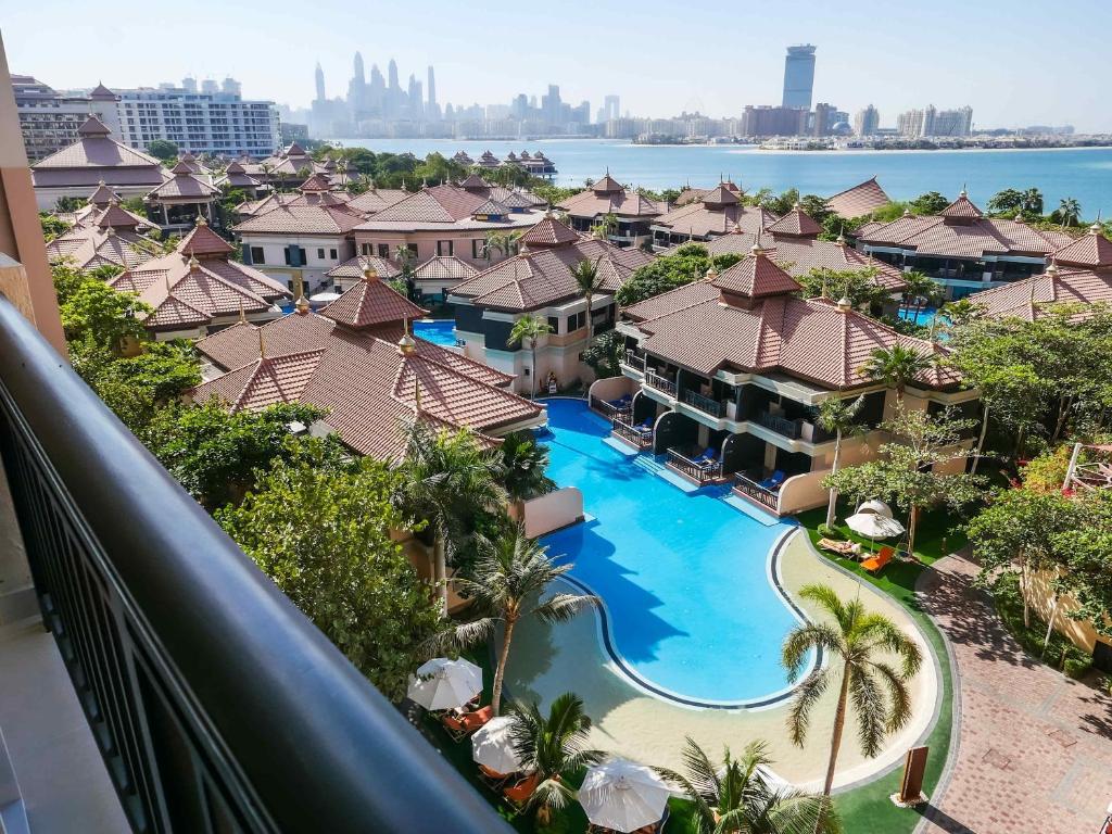 Renovated 1BR Haven in 5 Star Resort, Dubaj