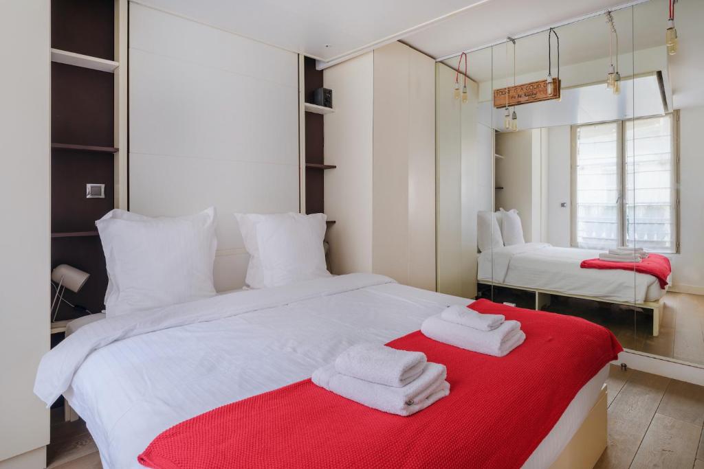 Paris Marais Bouquet Residence - 2